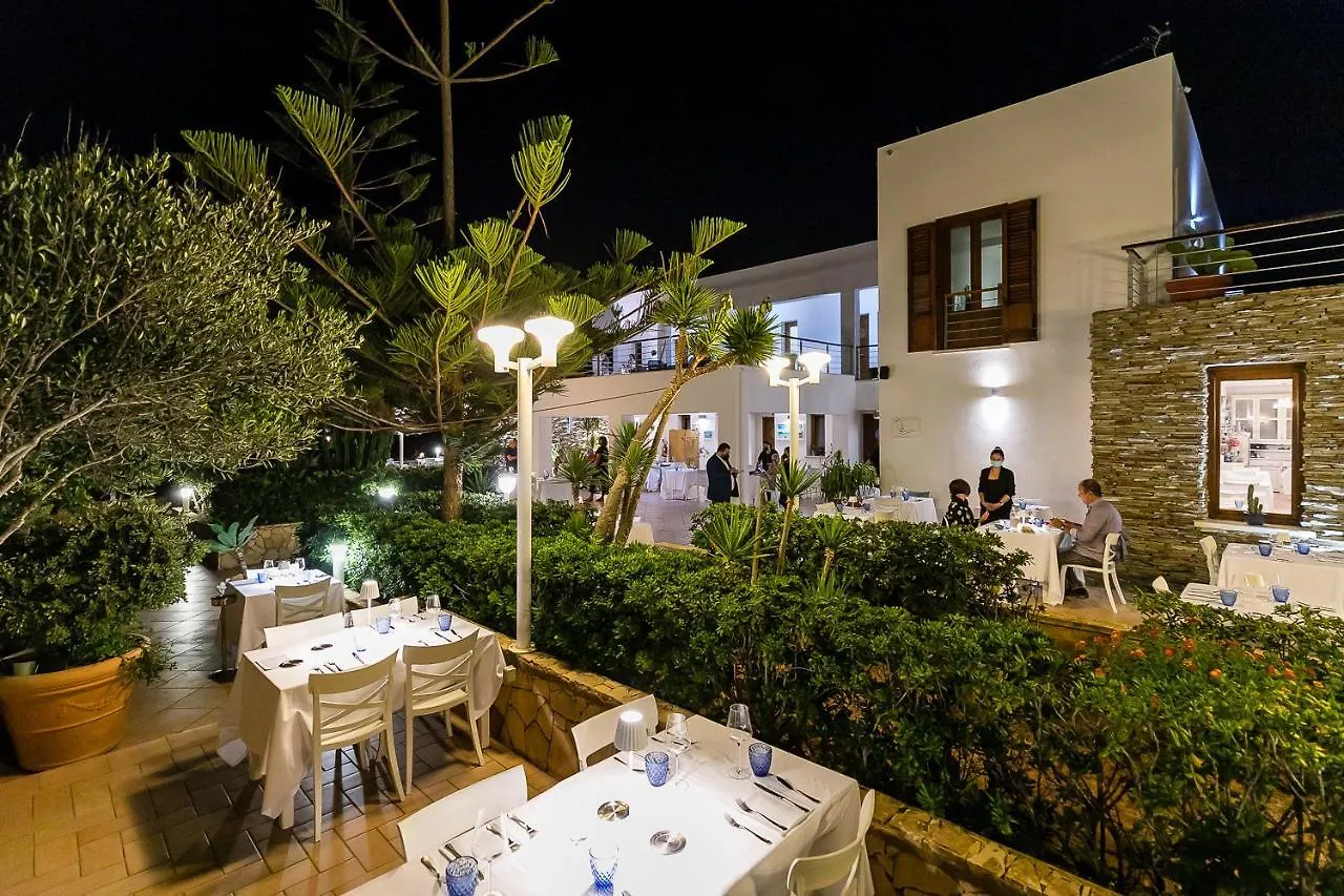 Hotel Cavalluccio Marino 兰佩杜萨